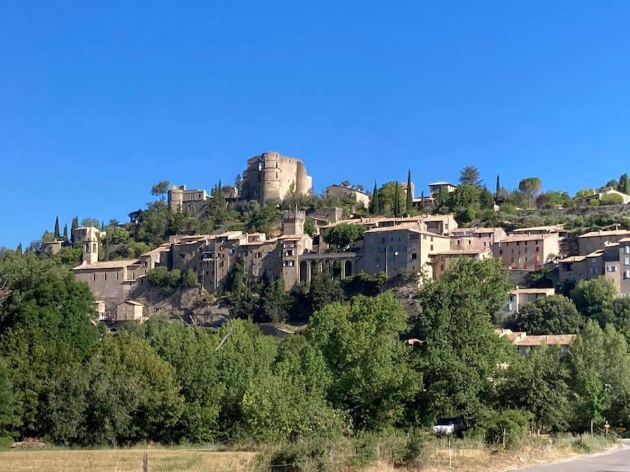La Vue Est Belle Lägenhet Montbrun-les-Bains Exteriör bild